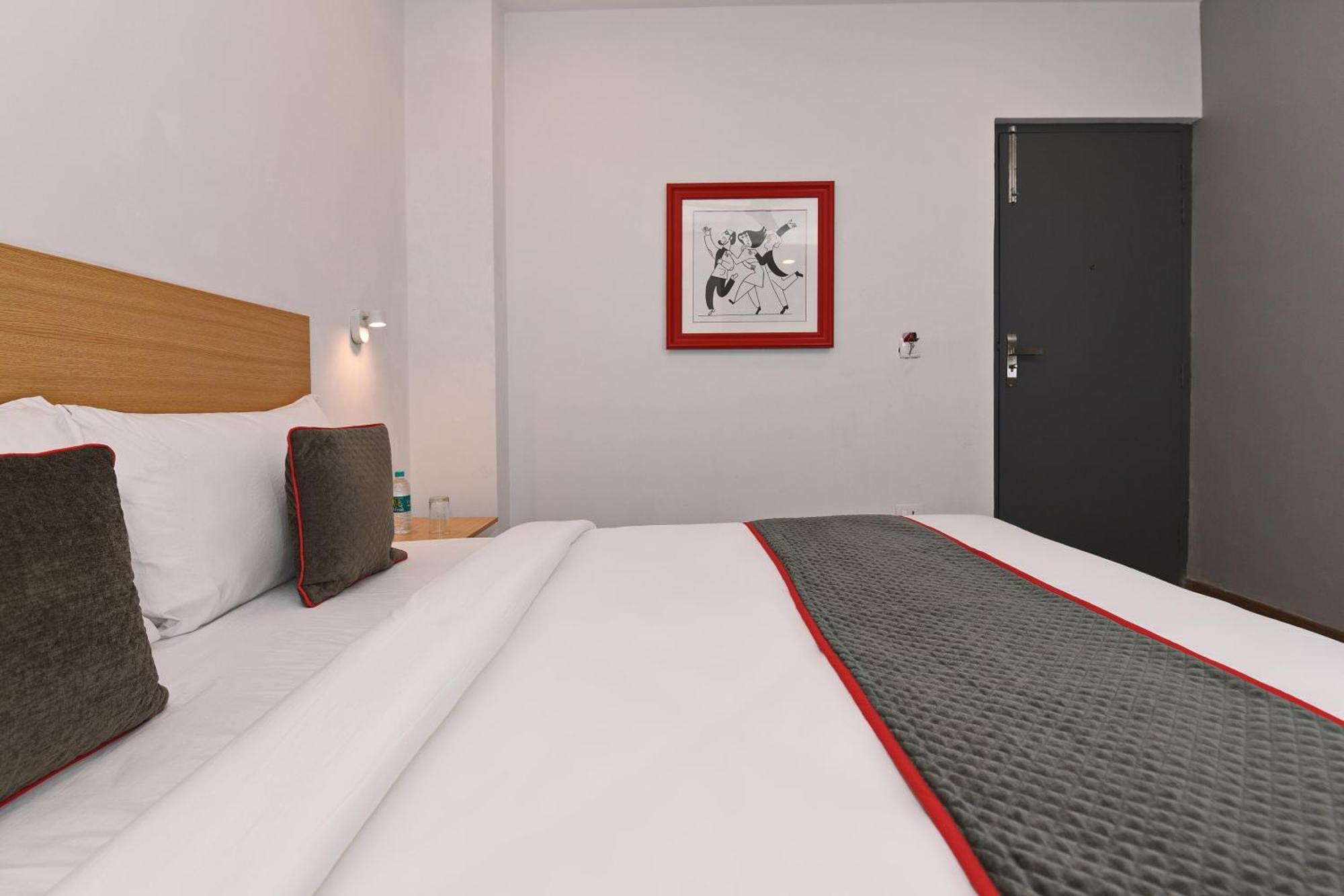 Townhouse Function Inn Near Chaudhary Charan Singh International Airport Lucknow Zewnętrze zdjęcie