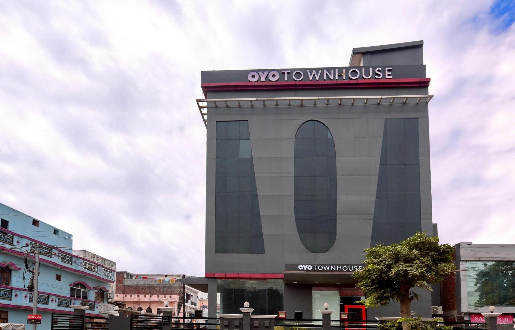Townhouse Function Inn Near Chaudhary Charan Singh International Airport Lucknow Zewnętrze zdjęcie