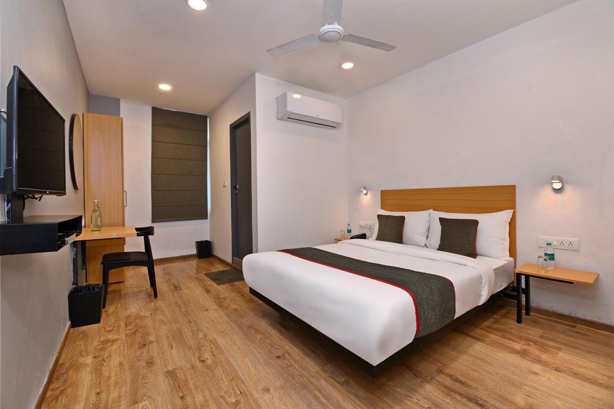 Townhouse Function Inn Near Chaudhary Charan Singh International Airport Lucknow Zewnętrze zdjęcie