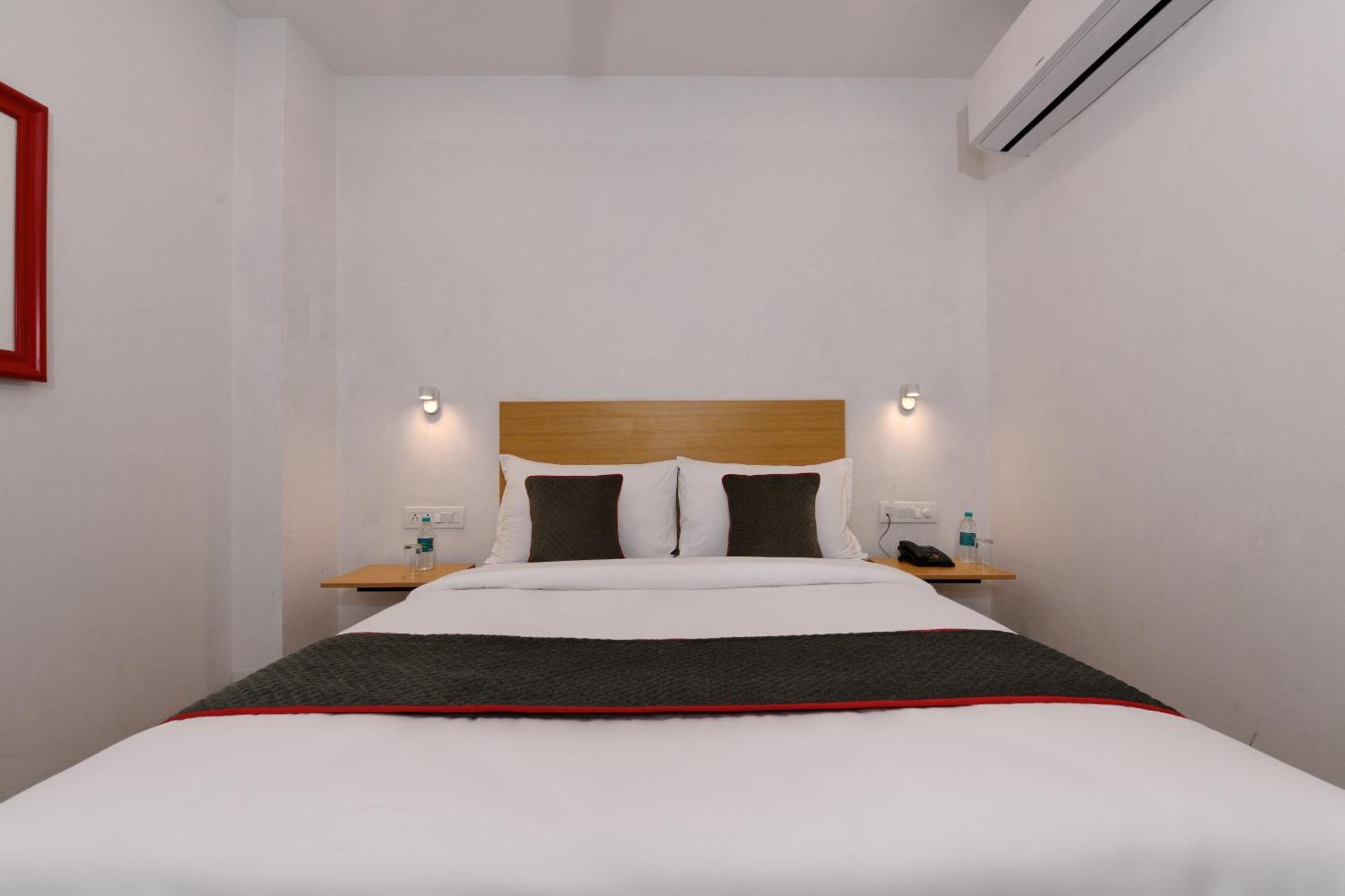 Townhouse Function Inn Near Chaudhary Charan Singh International Airport Lucknow Zewnętrze zdjęcie